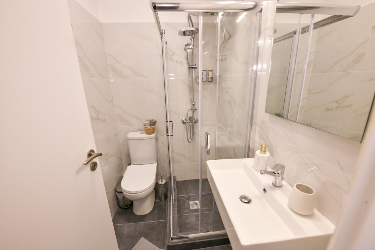 Modern, Comfortable Apartment, In The Heart Of The City_2 Larissa Exterior foto