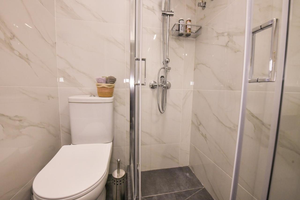 Modern, Comfortable Apartment, In The Heart Of The City_2 Larissa Exterior foto